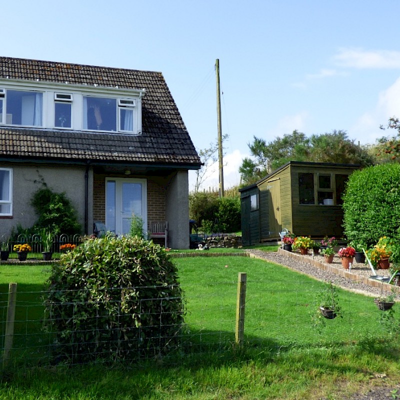 2 Balmyre Farm Cottages