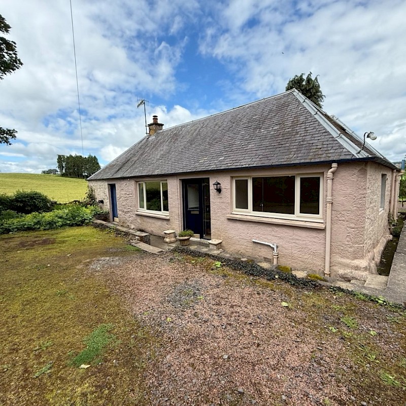 Inchaffray Cottage
